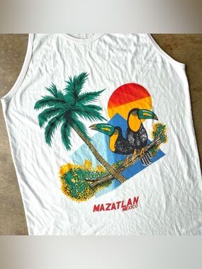 Vintage toucan tee Mazatlan Mexico tank top toucan and palm tree graphic